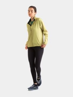 RONHILL Women's Core Tight -RONHILL Store RH 005193 Womens Core Jacket RH 00852 Moss Bubblegum Front 7770 d2b7381a cec4 4766 9978 0acf0445c8be