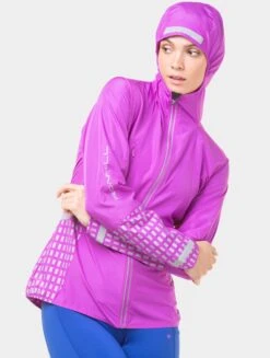 RONHILL Women's Tech Afterhours Jacket 28 RONHILL Women's Tech Afterhours Jacket -RONHILL Store RH 006457 RH 01090 Front Hood 0619