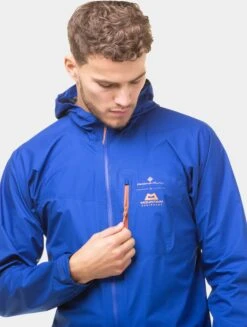 RONHILL Men's Tech GORE-TEX® Mercurial Jacket 32 RONHILL Men's Tech GORE-TEX® Mercurial Jacket -RONHILL Store RH 006479 RH 01047 Front Pocket 2830