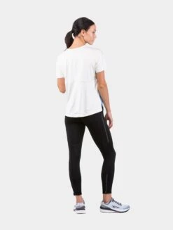 RONHILL Women's Tech Glide S/S Tee 30 RONHILL Women's Tech Glide S/S Tee -RONHILL Store RH 006632 Womens Tech Glide SS Tee RH 00999 Lake Blue Marl Vanilla 6160