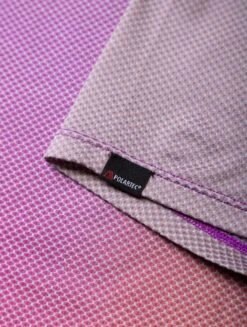 RONHILL Women's Tech Golden Hour Tee 35 RONHILL Women's Tech Golden Hour Tee -RONHILL Store RH 006706 Womens Tech Golden Hour Tee Detail 5001