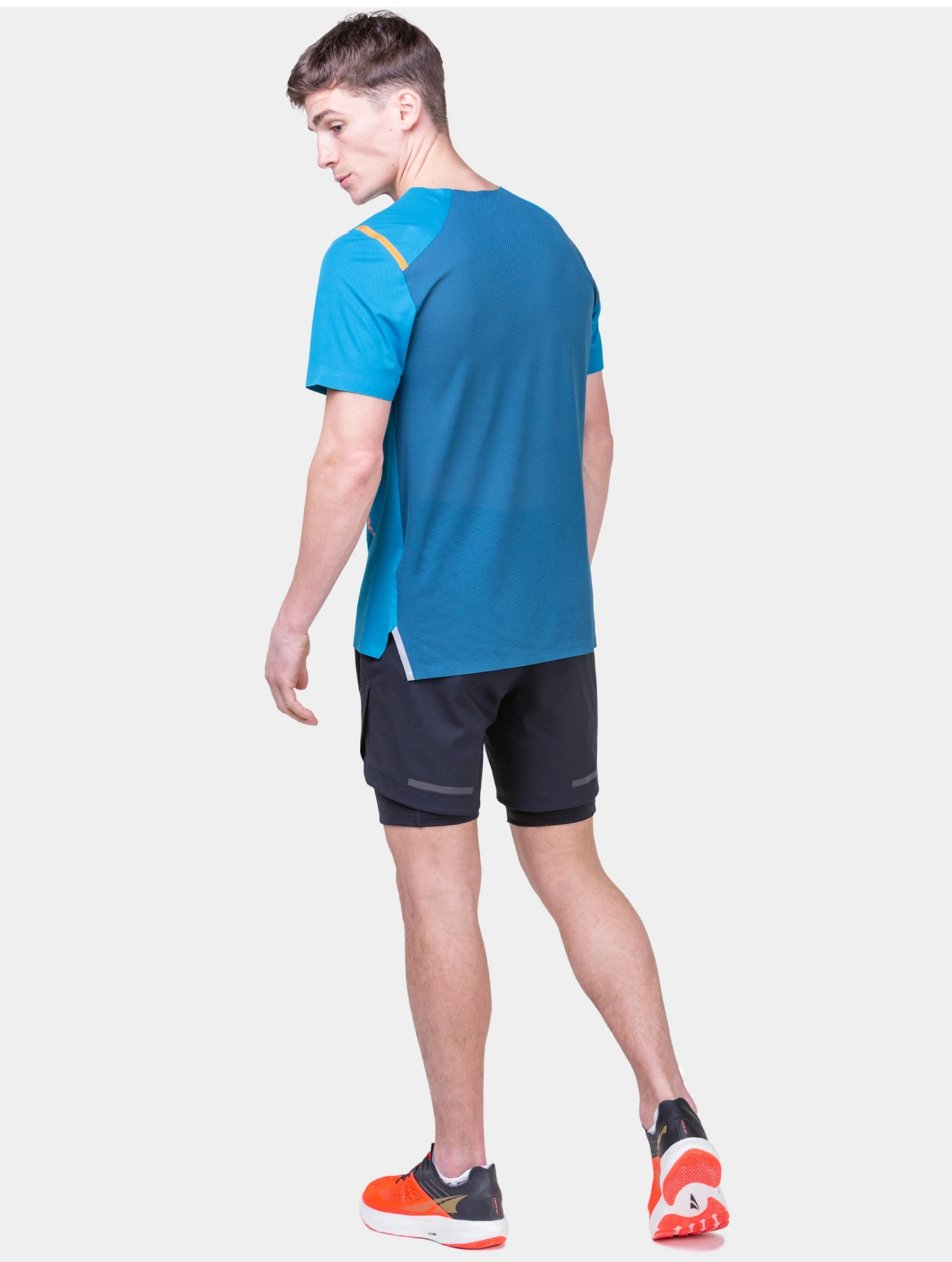 RONHILL Men's Tech 7" Twin Short 7 RONHILL Men's Tech 7" Twin Short - Image 5