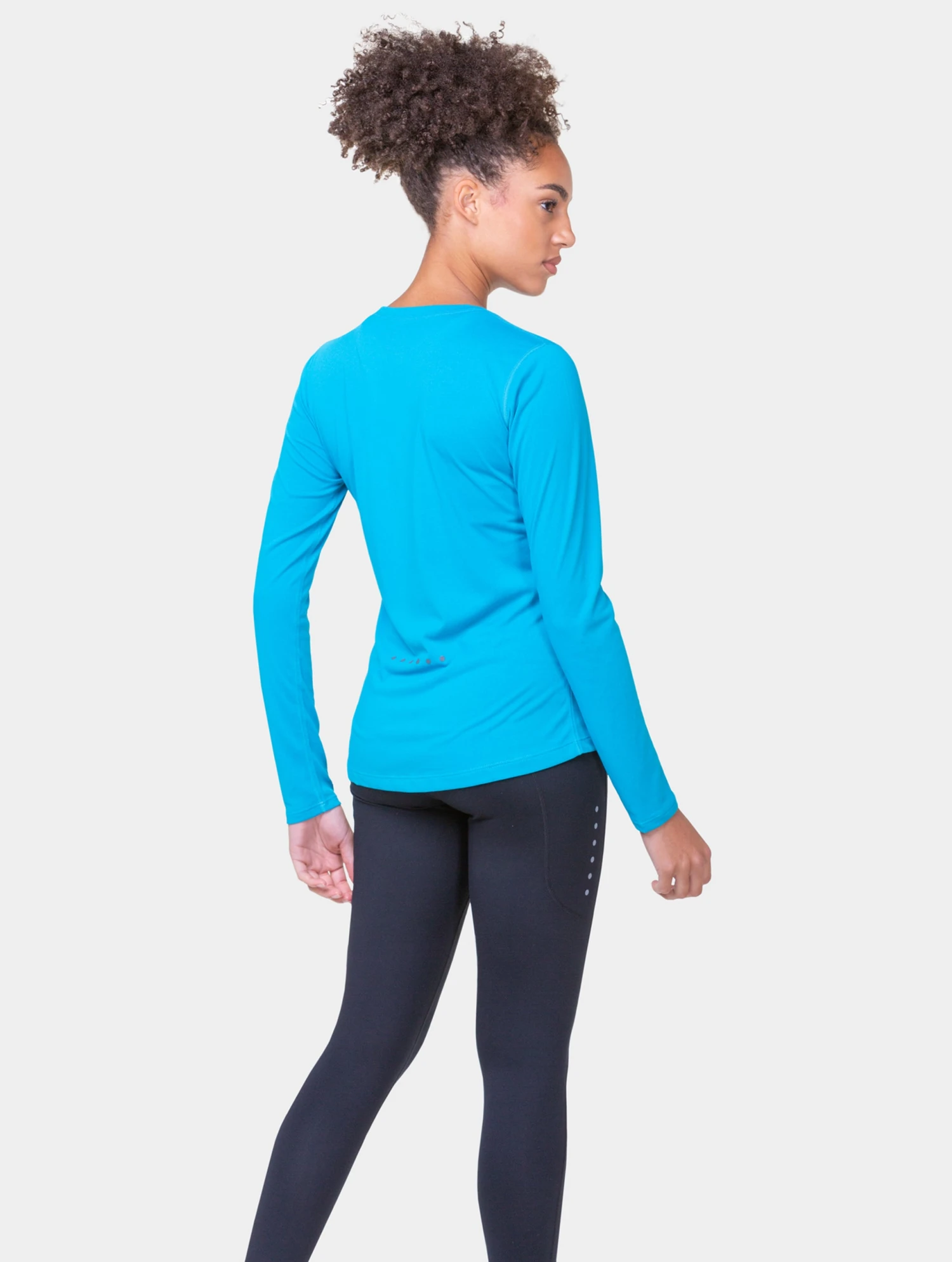 RONHILL Women's Core L/S Tee - Image 16