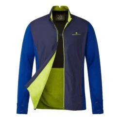 Ronhill | Men's Tech Hyperchill Jacket 7 Ronhill | Men's Tech Hyperchill Jacket -RONHILL Store Rh005720Rh00774 M ronhill techhyperchilljacket open